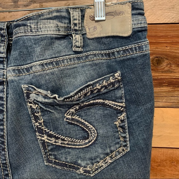 Silver Aiko Slim Super Stretch Cutoff Shorts Light Wash Size 16 - Picture 8 of 10